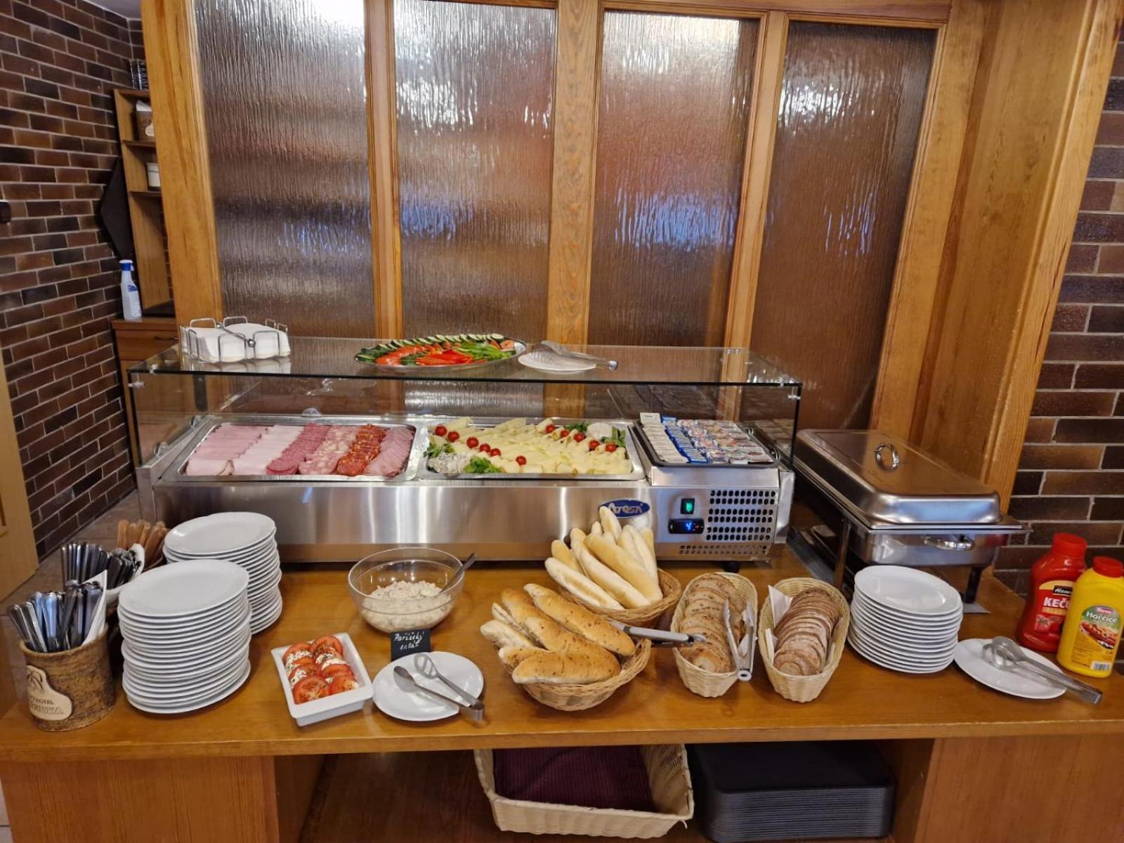 霍斯基斯内岑卡酒店 Hynčice pod Sušinou 外观 照片