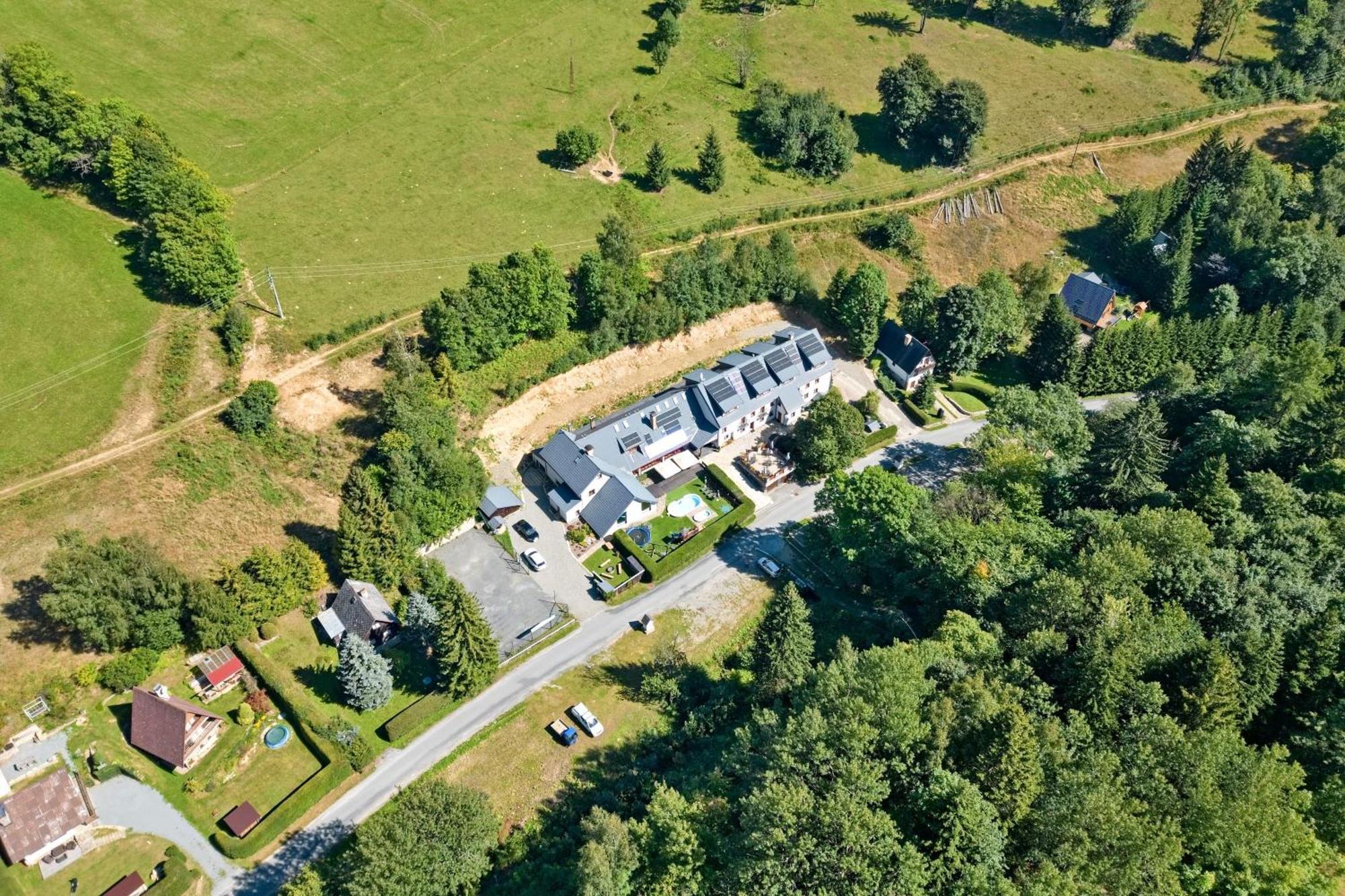 霍斯基斯内岑卡酒店 Hynčice pod Sušinou 外观 照片